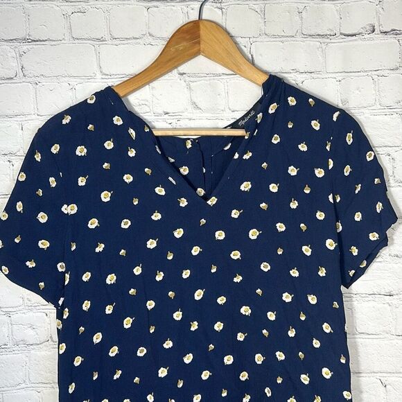 MADEWELL Button-Back Easy Dress in Daisy Dots Style AB331 - Picture 2 of 8